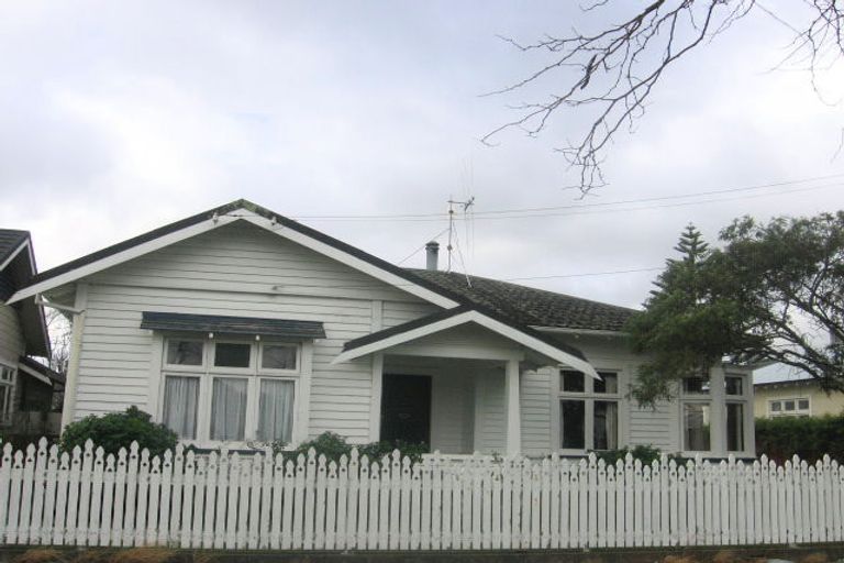 Photo of property in 31 Kingswood Street, Takaro, Palmerston North, 4412