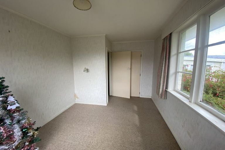 Photo of property in 10 Grey Street, Martinborough, 5711