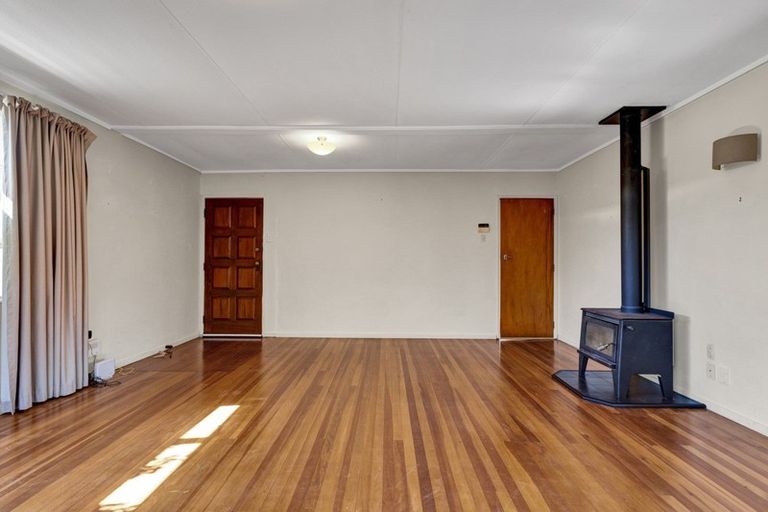 Photo of property in 52 Belair Avenue, Blagdon, New Plymouth, 4310