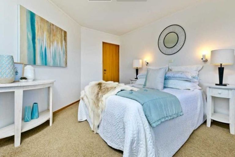 Photo of property in 291 Paremoremo Road, Paremoremo, Auckland, 0632
