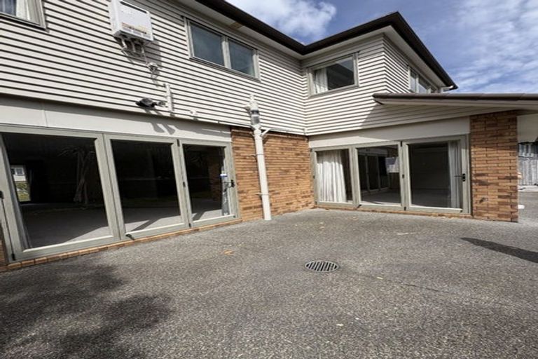 Photo of property in 3 Carol Lee Place, Albany Heights, Auckland, 0632