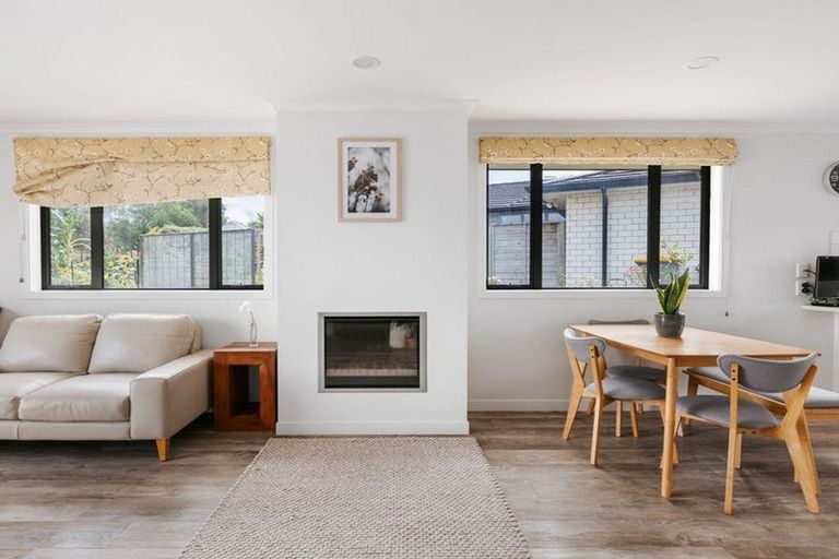 Photo of property in Waterview Estate, 8/4 Greystone Place, Omokoroa, 3114