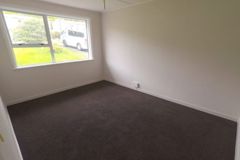 Photo of property in 38 Taylor Terrace, Tawa, Wellington, 5028