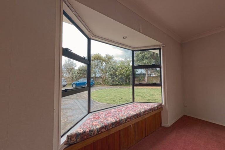Photo of property in 591 Great South Road, Rosehill, Papakura, 2113