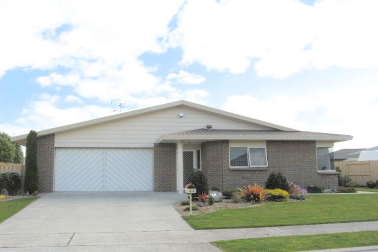 Photo of property in 44 Kane Road, Papamoa Beach, Papamoa, 3118