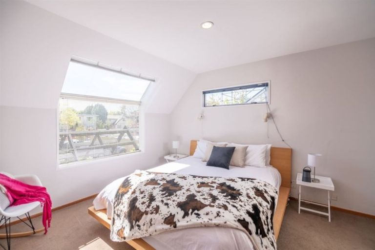 Photo of property in 2/134 Clyde Road, Ilam, Christchurch, 8041