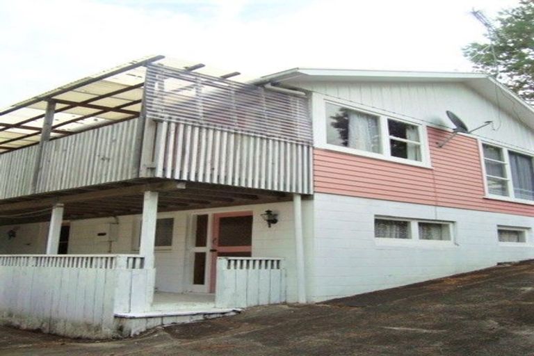 Photo of property in 16 Rotoiti Avenue, Pakuranga Heights, Auckland, 2010