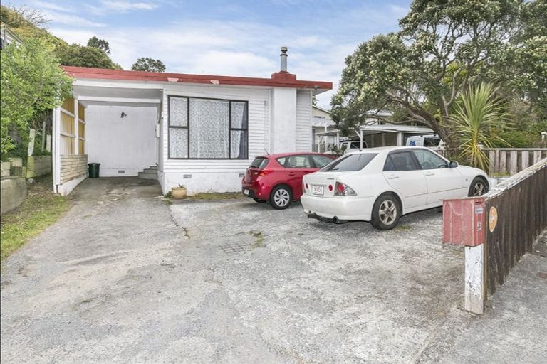 Photo of property in 53 Fraser Avenue, Johnsonville, Wellington, 6037