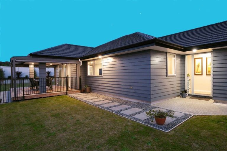 Photo of property in 3 Korokia Way, Richmond Heights, Taupo, 3330