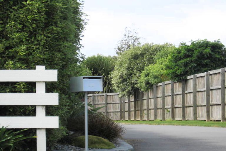 Photo of property in 44 Stonebridge Way, Prebbleton, 7604