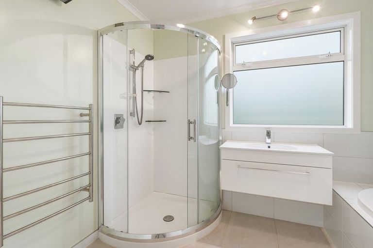 Photo of property in 2 Leyden Terrace, Andersons Bay, Dunedin, 9013