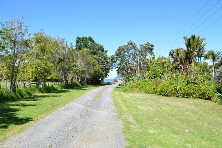 Photo of property in 279 Colville Road, Coromandel, 3584