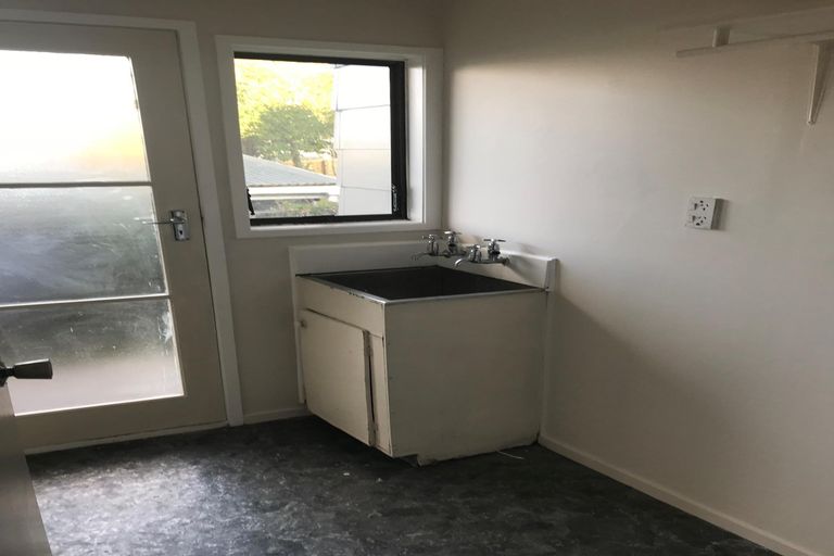 Photo of property in 1/23 Greenhaven Avenue, Opaheke, Papakura, 2113