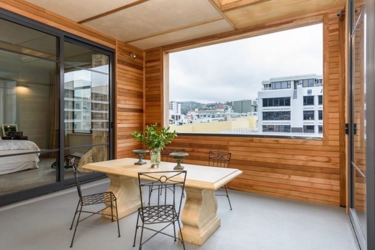 Photo of property in 5/5 Tory Street, Te Aro, Wellington, 6011