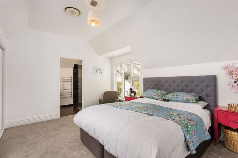 Photo of property in 20 Poynder Avenue, Merivale, Christchurch, 8014