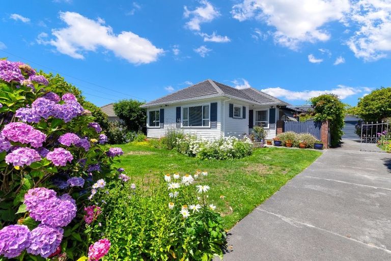 Photo of property in 335 Wairakei Road, Burnside, Christchurch, 8053