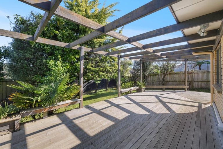 Photo of property in 18 Brittany Drive, Henderson, Auckland, 0612