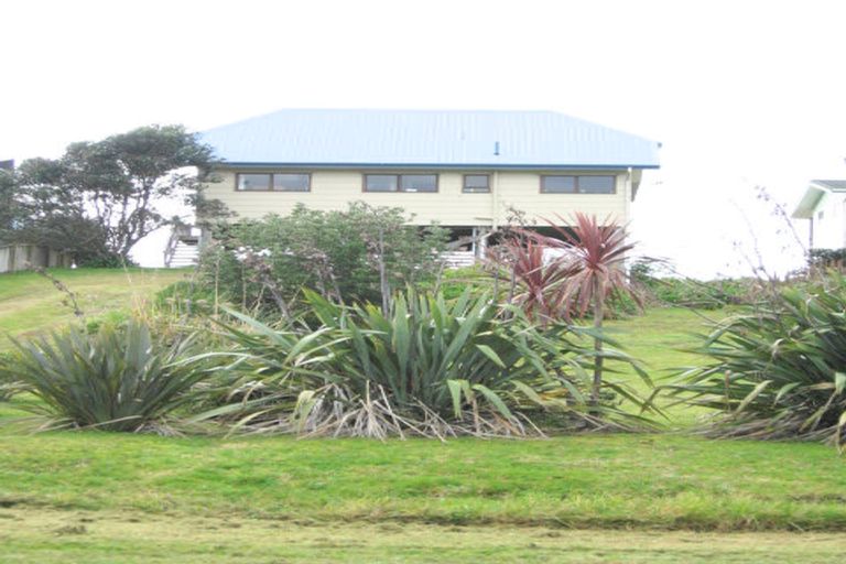 Photo of property in 114 Ocean Beach Road, Tairua, 3508