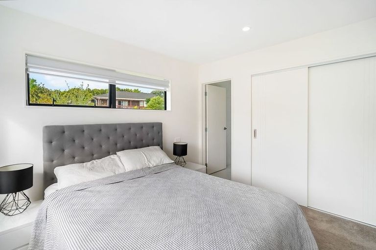 Photo of property in 66c Donovan Avenue, Massey, Auckland, 0614