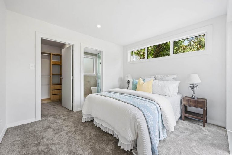 Photo of property in 40a The Esplanade, Eastern Beach, Auckland, 2012