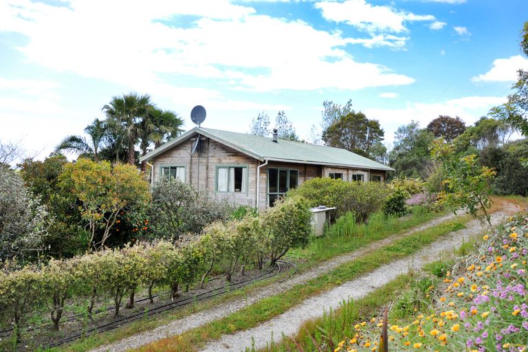 Photo of property in 512 Mangawhai Road, Wellsford, 0975