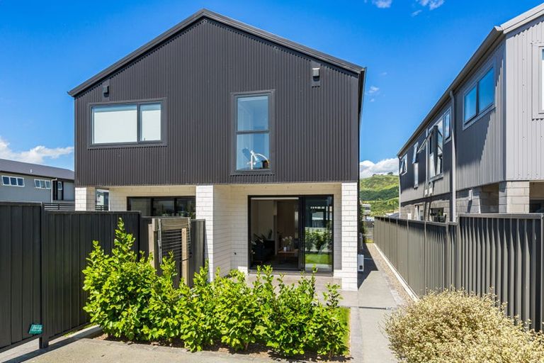 Photo of property in 3 Tokitoki Way, Kenepuru, Porirua, 5022