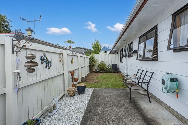 Photo of property in 2/63 Dinniss Avenue, Regent, Whangarei, 0112