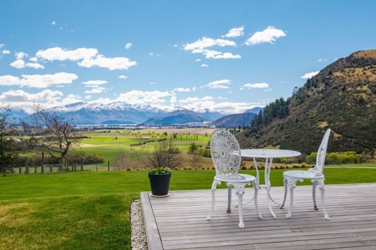 Photo of property in 555 Mount Barker Road, Wanaka, 9382
