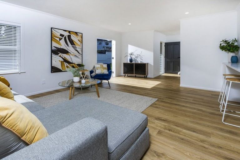 Photo of property in 36 Paramu Avenue, Birkdale, Auckland, 0626