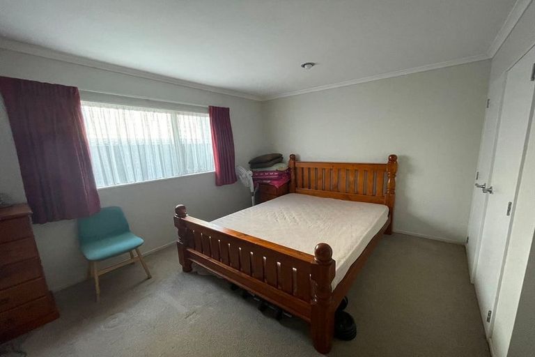 Photo of property in 43 Clover Drive, Henderson, Auckland, 0610