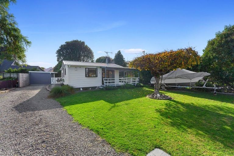 Photo of property in 17 Old Coach Road South, Otaki Beach, Otaki, 5512