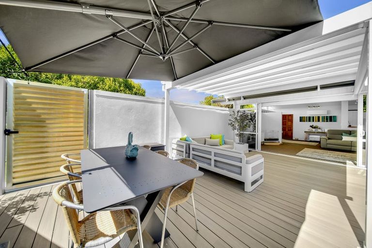 Photo of property in 20 The Anchorage, Sunnyhills, Auckland, 2010