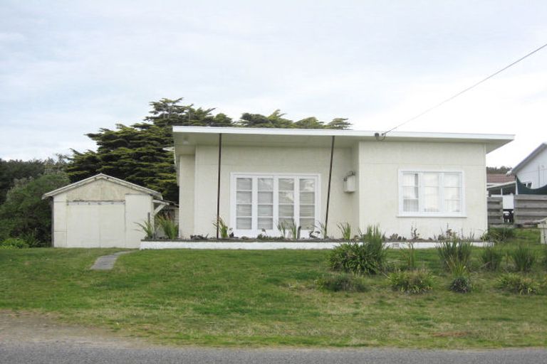 Photo of property in 166 Park Avenue, Waitarere Beach, Levin, 5510