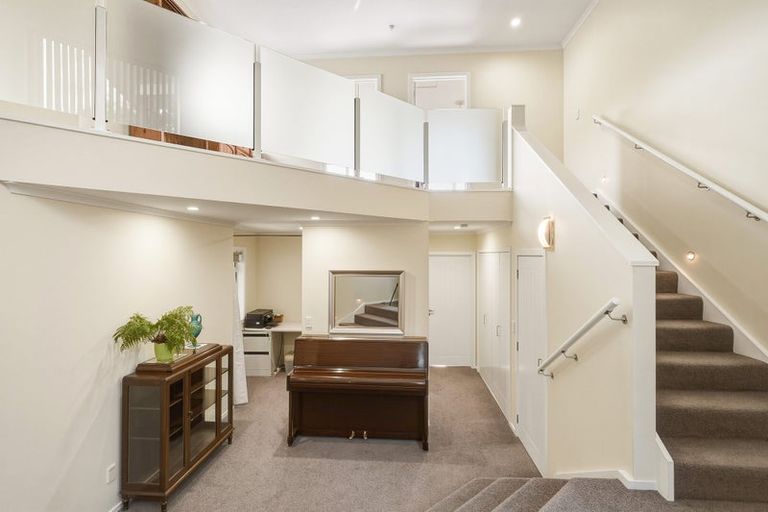Photo of property in 2 Leyden Terrace, Andersons Bay, Dunedin, 9013