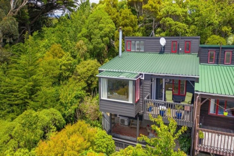 Photo of property in The Triangle, 1/33 Halswater Drive, Churton Park, Wellington, 6037