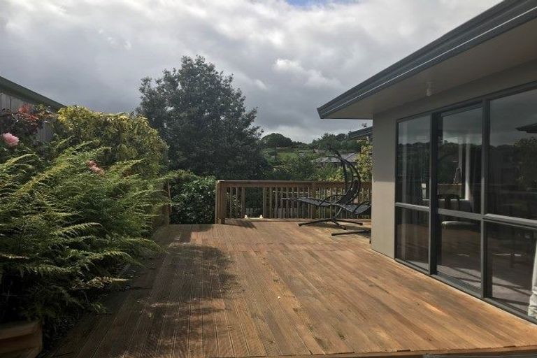 Photo of property in 12 Mamaku Rise, Welcome Bay, Tauranga, 3112