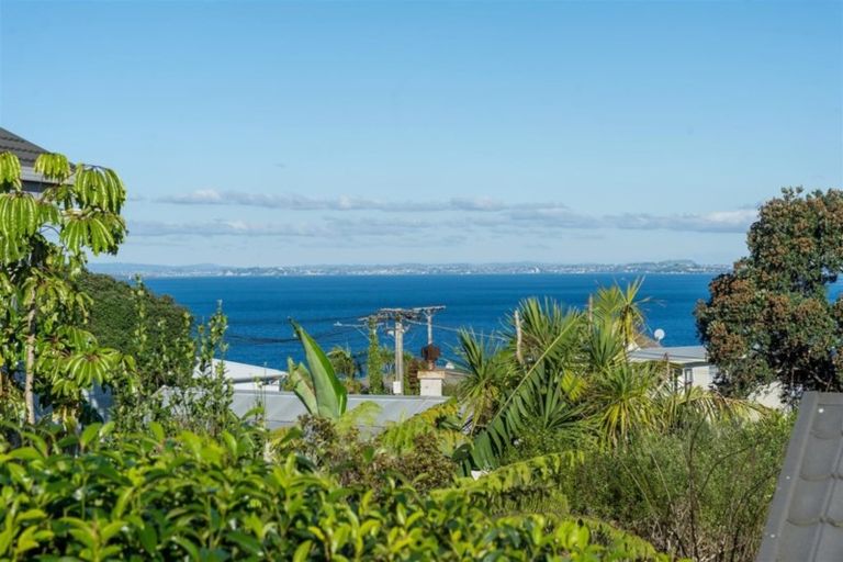 Photo of property in 36a Orchard Road, Waiake, Auckland, 0630