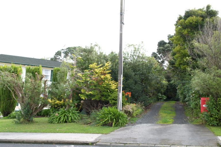 Photo of property in 17a Alexander Street, Cockle Bay, Auckland, 2014