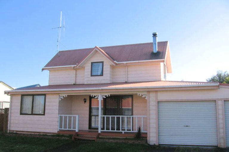 Photo of property in 5 Lickfold Lane, Pukete, Hamilton, 3200