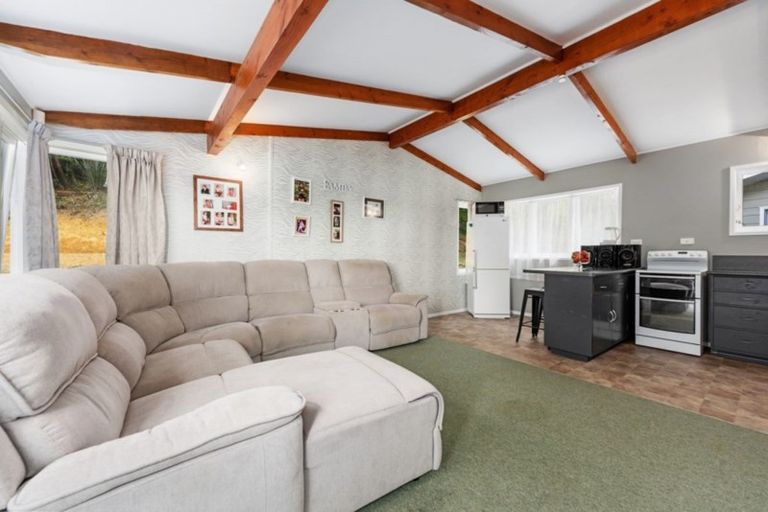 Photo of property in 11a Norana Road, Maoribank, Upper Hutt, 5018