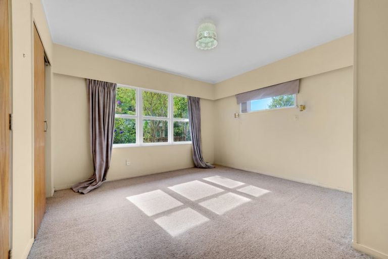Photo of property in 1/22a Kelvyn Grove, Hillpark, Auckland, 2102