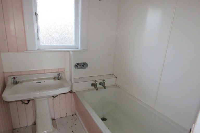 Photo of property in 36 Crampton Road, Reefton, 7830