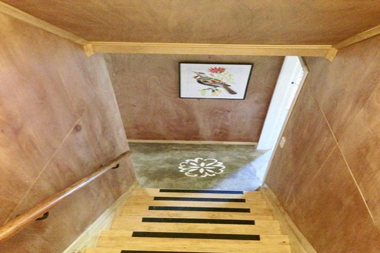 Photo of property in 35 Leinster Avenue, Raumati South, Paraparaumu, 5032