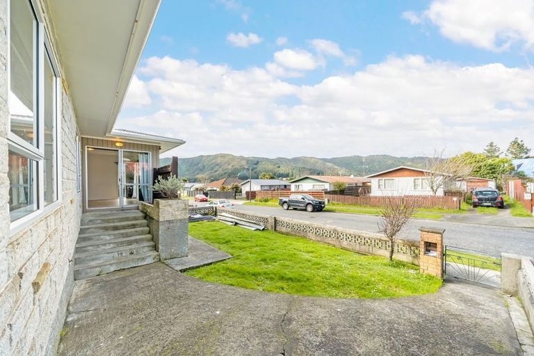 Photo of property in 38 Enfield Street, Wainuiomata, Lower Hutt, 5014