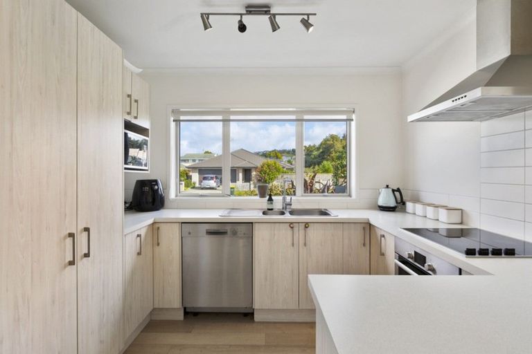 Photo of property in 41 Elizabeth Street, Orewa, 0931