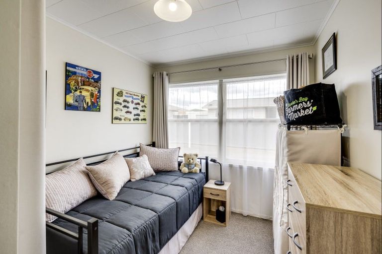 Photo of property in 47 Bristol Street, Tamatea, Napier, 4112