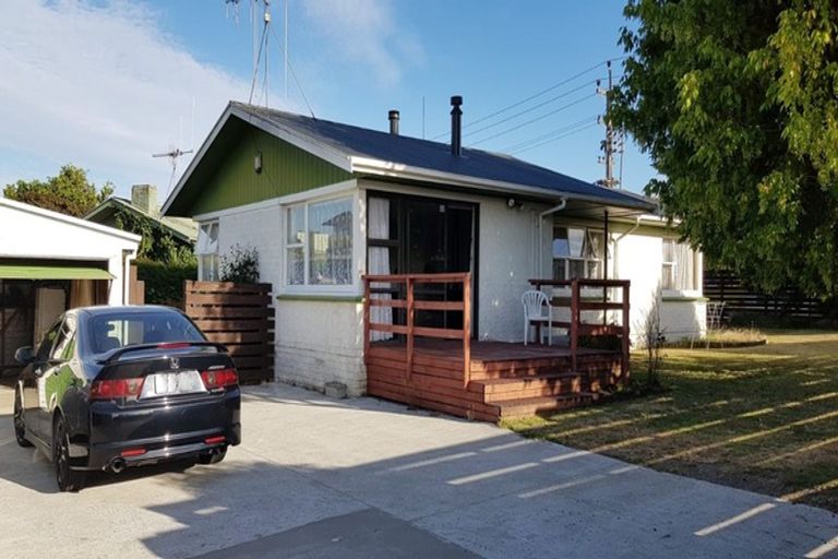 Photo of property in 83 Morrow Avenue, St Andrews, Hamilton, 3200