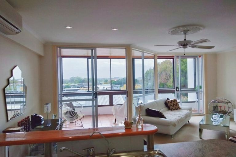 Photo of property in 5/18 Seddon Street, Pukekohe, 2120