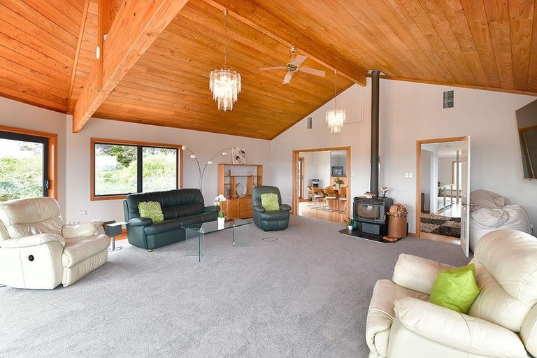 Photo of property in 2 Kauri Drive, Sandspit, Warkworth, 0982