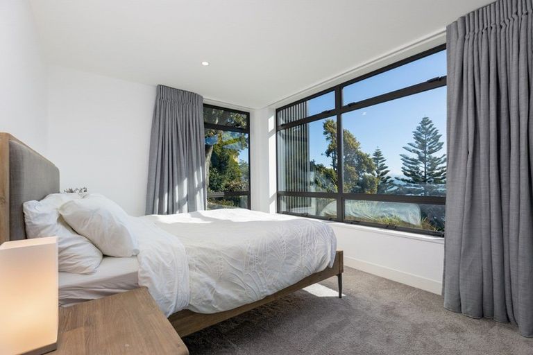 Photo of property in 24 Whitby Road, Britannia Heights, Nelson, 7010